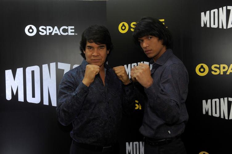 Monzón por dos. Jorge Román y Mauricio Paniagua interpretan al ex campeón en la serie sobre su vida. Fotos Alfredo Martínez