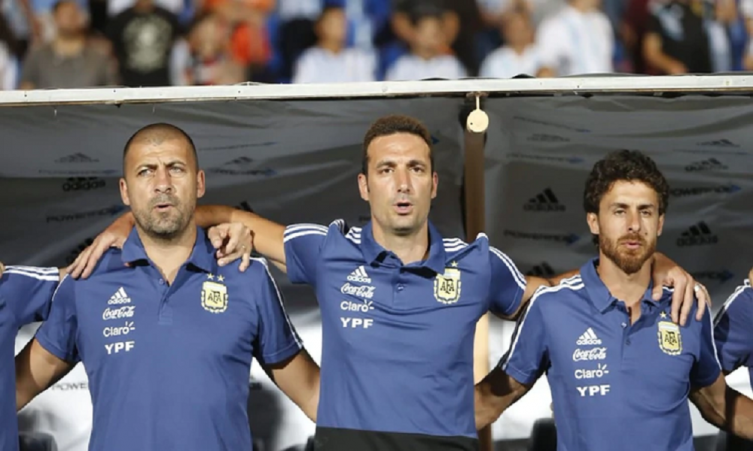Cuerpo técnico selección argentina (@Argentina)