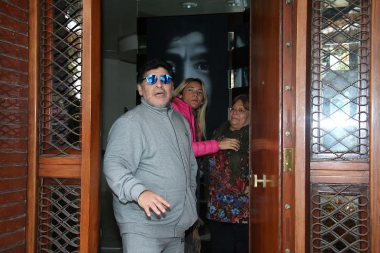 Diego Maradona y Rocío Oliva, la relación entre ellos está rota. (MovilPress. Archivo).