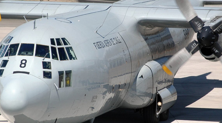 El Hércules C-130 que viajaba a la Antártida con 38 pasajeros experimento problemas en el vuelo entre Punta Arenas y la Base Eduardo Frei. - m1