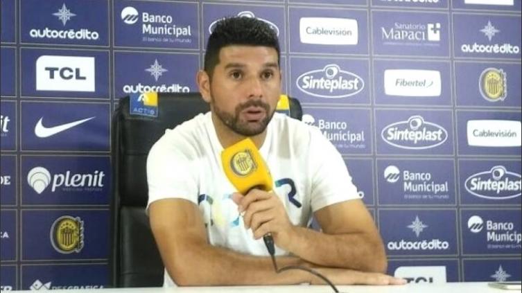 Néstor Ortigoza fue presentado como nuevo jugador de Estudiantes de Rio Cuarto y volvió a referirse a Central - Rosario3