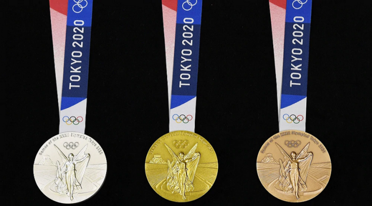 Medallas con “basura tecnológica” de los Juegos Olímpicos Tokio 2020 - INFOBAE