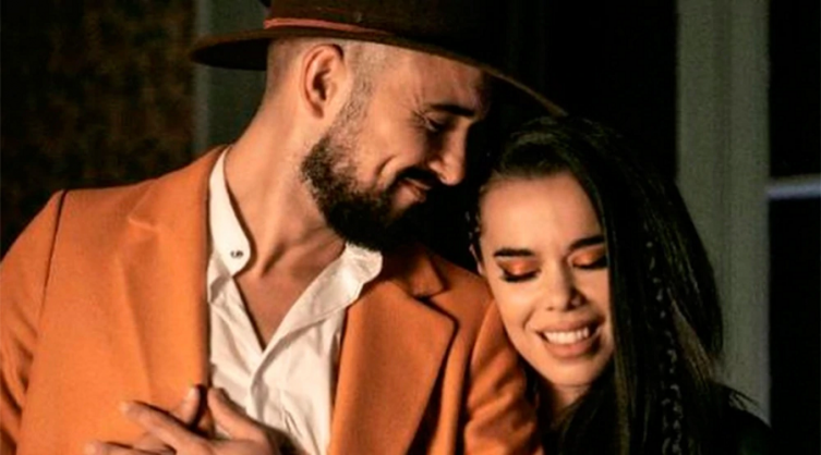 Abel Pintos lanzó el videoclip “El hechizo”, un tema que mezcla cumbia con ritmos urbanos y alternativos - INFOSHOW
