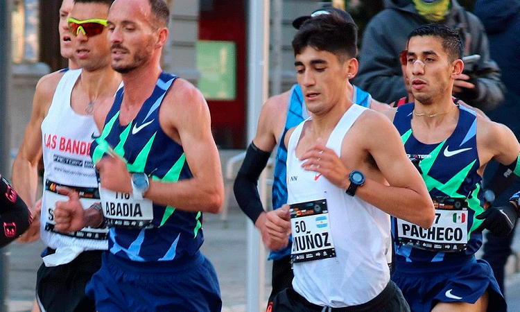 Muñoz, el atleta patagónicoque sueña con Tokio el año próximo (foto: IG @EulaliomJr)