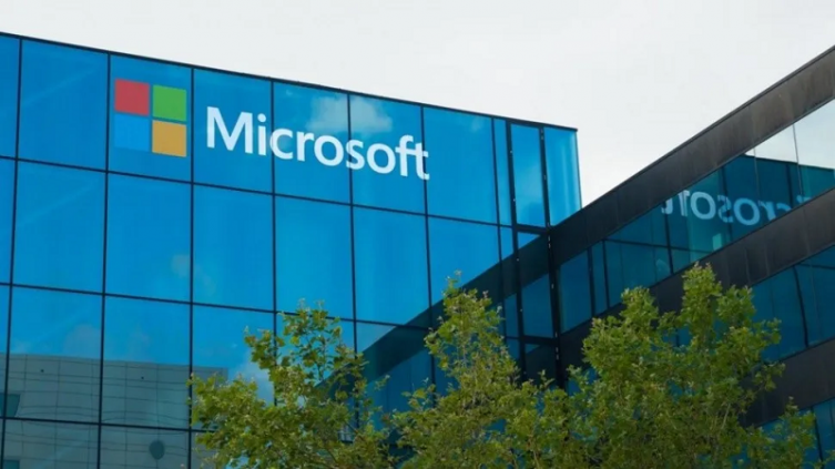 Microsoft busca empleados a buenos sueldos - Crónica