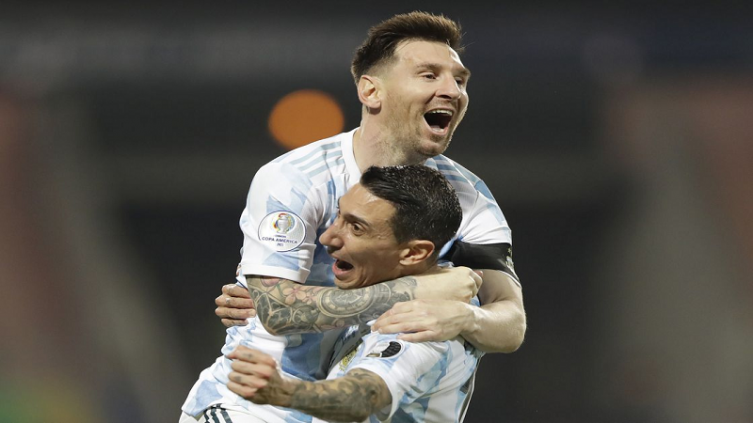 Messi y Di María, exultantes después del golazo del capitán. Andre Penner - AP