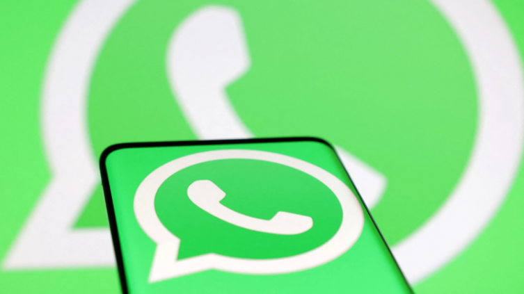 WhatsApp permitirá videollamadas para hasta 32 personas. La nueva función llegará a todos los usuarios a partir de la última semana de septiembre. (Dado Ruvic/Reuters)  