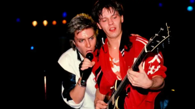El histórico guitarrista de Duran Duran, Andy Taylor, reveló que padece cáncer en etapa avanzada - exitoína