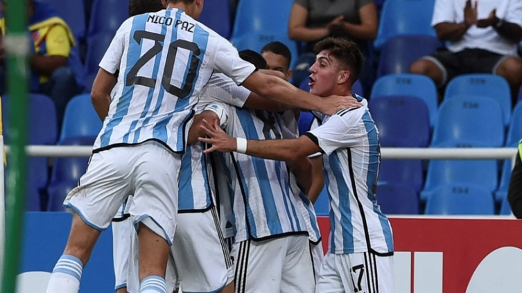 Argentina venció a Perú por la mínima diferencia y conserva las esperanzas para continuar en el torneo Sudamericano Sub 20 - OLÉ