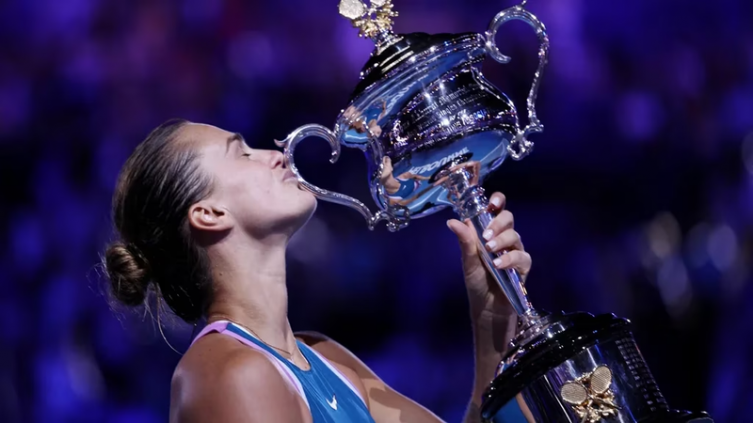 Aryna Sabalenka remontó en la final del Australian Open y conquistó su primer título de Grand Slam - Infobae