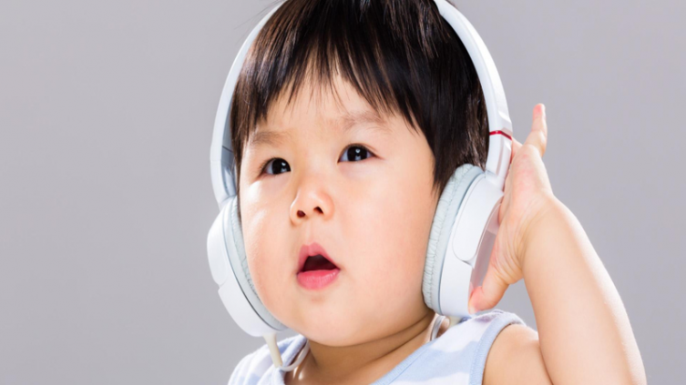 Desmontando bulos: ni solo los mayores pierden audición ni los audífonos agravan la sordera - SALUD + BIENESTAR