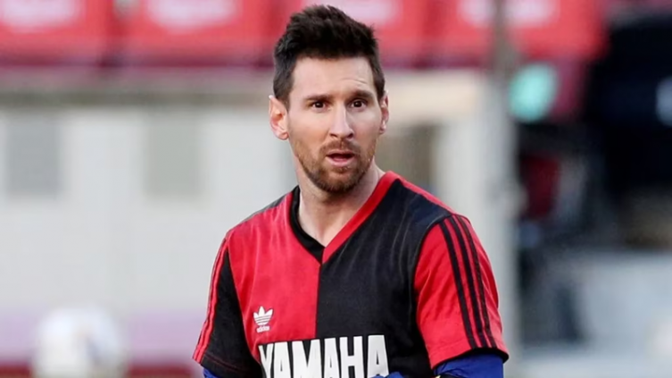 El presidente de Newell’s habló de la posible vuelta de Messi al fútbol argentino: “A veces son solo sueños” - TN