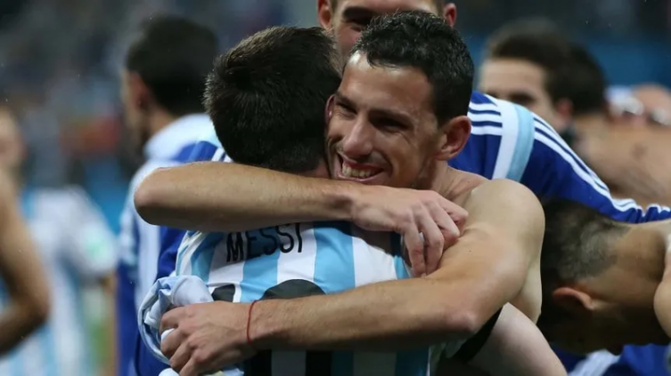 Maxi Rodríguez le metió presión a Messi para su partido despedida: 