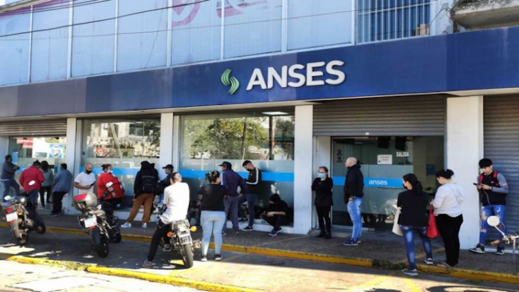 La ANSES comenzó a atender los sábados para iniciar jubilaciones - ?Agencia Noticias Argentinas NA