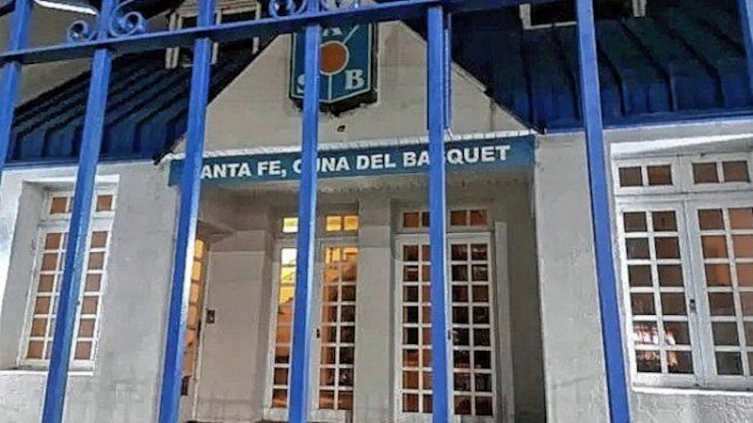Una decena de clubes locales pidieron el apartamiento del actual presidente de la Asociación Santafesina de Básquet. - UNO Santa Fe