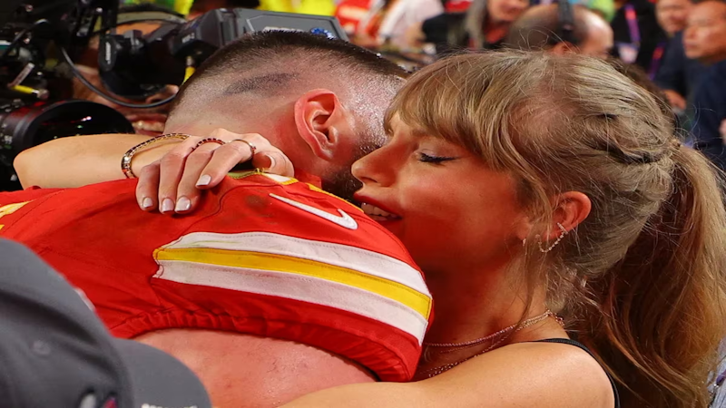 La romántica celebración de Taylor Swift junto a Travis Kelce por el triunfo de Kansas City en el Super Bowl LVIII - TELESHOW