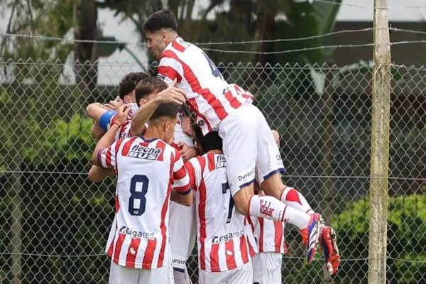 La Reserva de Unión ganó, sigue soñando y llegará con chances a la última fecha - Prensa Unión