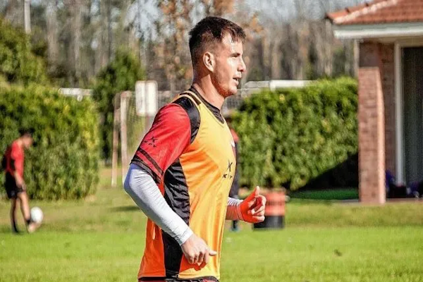 Facundo Castro entrena apartado del plantel de Colón y su futuro es incierto - UNO Santa Fe