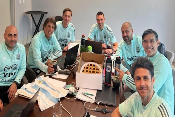 La cábala más dulce de la Scaloneta: la historia detrás de la pastafrola de 60 dólares que exige la Selección. - Revista GENTE