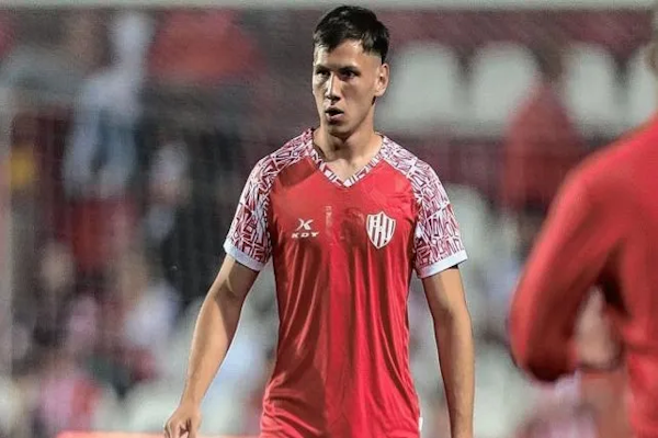 Otro futbolista que se va de Union: Enzo Roldán rescindirá su contrato - Prensa Unión