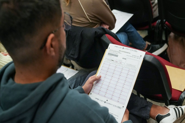 El Gobierno de Santa Fe coordinó con éxito el examen de Residencias en Salud ante el retiro nacional. - Prensa GSF