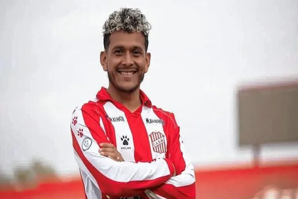 Colón maneja algunas alternativas para incorporar un lateral izquierdo. - UNO Santa Fe