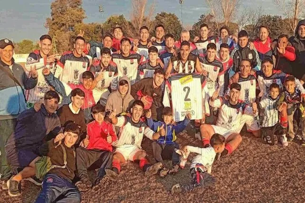 Santa Fe FC ganó y se mantiene puntero del ascenso liguista. Foto gentileza Fútbol de Santa Fe
