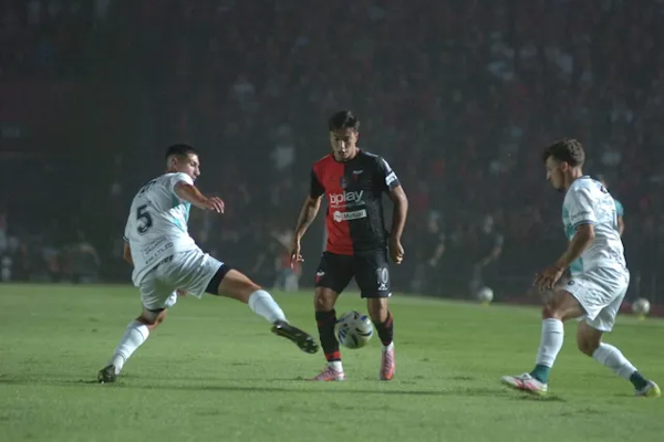 Colón ya conoce cuándo visitará a Ferro por la fecha 21 de la Primera Nacional. - UNO Santa Fe