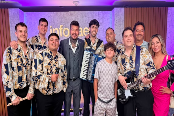 Los Palmeras cerraron Infobae Mundial con “Bombón Argentino”, su hit para la Scaloneta. - TELESHOW