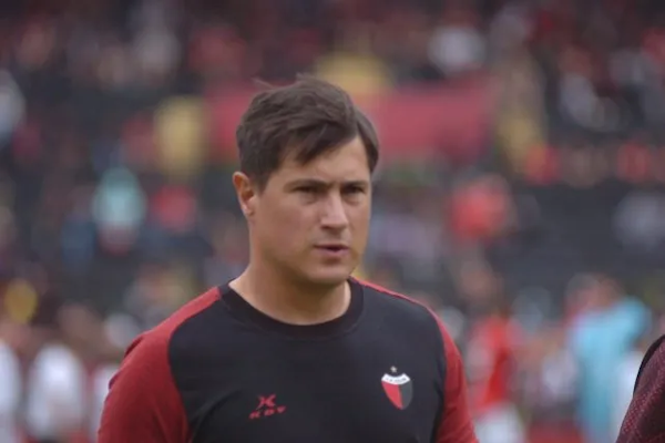 Colón busca técnico: La dirigencia tomó la decisión de despedir a Medrán.- UNO Santa Fe / José Busiemi